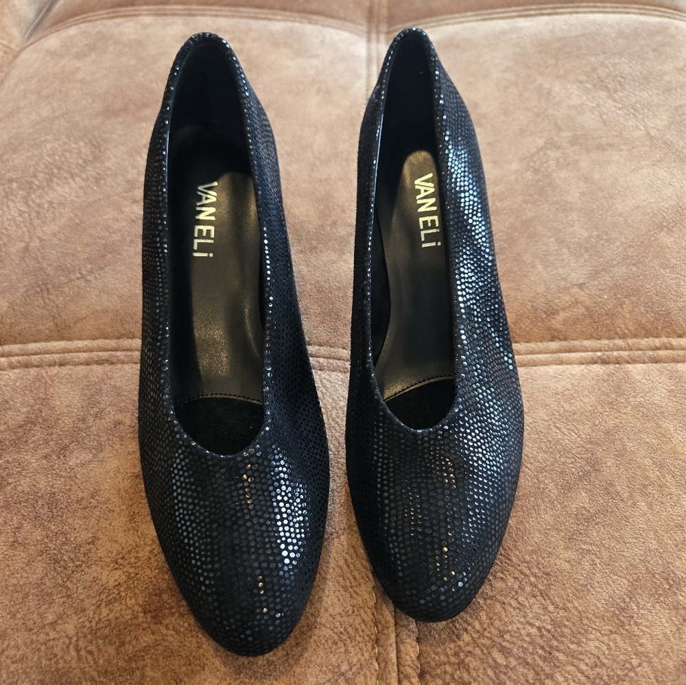 Vaneli Women's Dayle Glitter Round Toe Pumps